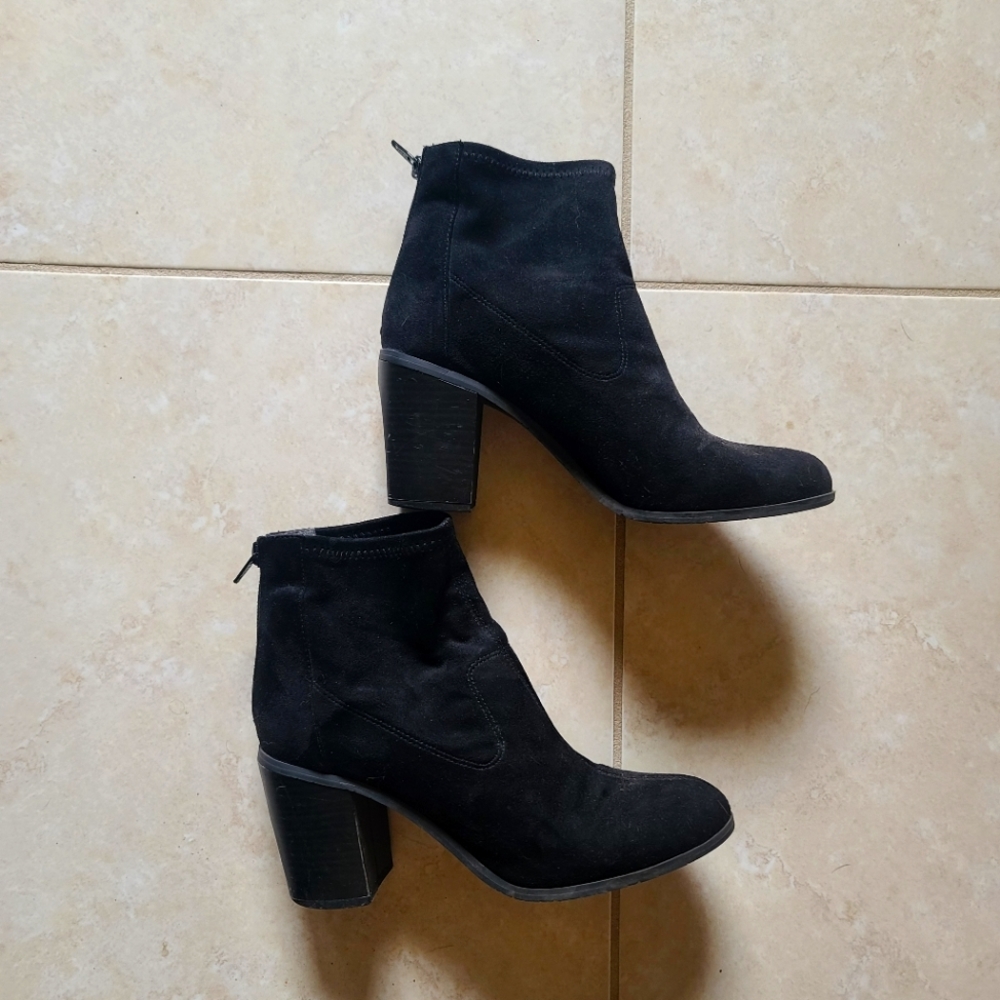 BC Footwear booties